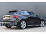 Audi A3 Sportback 35 TFSI S edition Automaat | Virtual Cockpit | Afn. trekhaak | Sportstoelen |  Apple Carplay / Android Auto