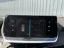 Peugeot e-2008 EV Active Pack 50 kWh Apple Carplay | Android Auto | Parkeersensoren | Cruise Control | Climate Control | SOH 98,7%