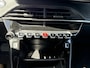 Peugeot e-2008 EV Active Pack 50 kWh Apple Carplay | Android Auto | Parkeersensoren | Cruise Control | Climate Control | SOH 98,7%