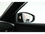 Volkswagen T-Roc 1.5 eTsi 150pk DSG R-Line First Edition Trekhaak Camera Stoelverwarming Carplay