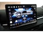 Volkswagen T-Roc 1.5 eTsi 150pk DSG R-Line First Edition Trekhaak Camera Stoelverwarming Carplay