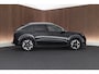 Volkswagen T-Roc 1.5 eTsi 150pk DSG R-Line First Edition Trekhaak Camera Stoelverwarming Carplay