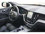 Volvo XC60 2.0 T6 Plug-in hybrid AWD Plus Black Edition | Pano | H&K | 360 | LED