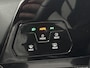 Volkswagen Golf 1.5 eTSI R-Line | Panoramadak | Winter Pakket |