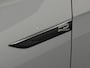 Volkswagen Golf 1.5 eTSI R-Line | Panoramadak | Winter Pakket |