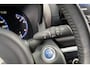 Toyota Yaris Cross 1.5 Hybrid Executive | Camera | JBL audio | Cruise adaptief | Head-up display | Stoel verwarming | Apple Carplay/Android Auto | Dodehoek detectie | Achteruitrijcamera | Apple Carplay/Android Auto|telefoonintegratie premium | Audio installatie premium