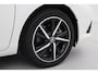 Toyota Auris Touring Sports 1.8 Hybrid Dynamic Ultimate | Trekhaak | Navigatie | Stoelverwarming | Keyless | Parkeersensoren voor/achter | Cruise Control | Clima | Camera | 17 inch | Rijstrooksensor | Bluetooth