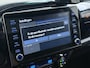 Toyota Hilux 2.4 D-4D 4WD Automaat Double Cab Prof. Lier Canopy Hardtop (Huif) Trekhaak Navi* via Apple Carplay Android Auto Ecc Camera Adap.Cruise Control Lane Assist Inbouw Kasten Bluetooth AWD EURO 6 400Nm 3.500kg Trekvermogen 1e Eigenaar Dealeronderhouden Origineel Nederlandse Auto