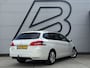 Peugeot 308 SW 1.2 PureTech Blue Lease Executive 2e Eigenaar|Navi|Clima|Cruise|Pano|Trekhaak|Carplay|PDC V+A|D-riem vv in2024|N.A.P|APK tot 04-2027