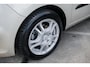 Hyundai i10 1.2 Plus 4-Cilinder 86PK NL-auto [ Airco Parkeersensoren AUX USB Elektrische Ramen Centrale Vergrendeling ]