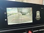 Kia Niro EV Light 64.8 kWh | Navigatie | Camera | Adaptieve cruise control | Apple Carplay / Android Auto | Keyless met startknop | |Parkeersensoren achter |