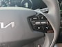Kia Niro EV Light 64.8 kWh | Navigatie | Camera | Adaptieve cruise control | Apple Carplay / Android Auto | Keyless met startknop | |Parkeersensoren achter |