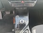 Kia Niro EV Light 64.8 kWh | Navigatie | Camera | Adaptieve cruise control | Apple Carplay / Android Auto | Keyless met startknop | |Parkeersensoren achter |