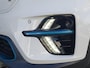 Kia Niro EV e-Niro DynamicPlusLine 64 kWh | Trekhaak | Schuifdak | Navigatie | Stoel en stuurverwarming | Camera | Apple Carplay / Android Auto | Parkeersensoren voor en achter |
