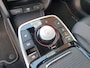 Kia Niro EV e-Niro DynamicPlusLine 64 kWh | Trekhaak | Schuifdak | Navigatie | Stoel en stuurverwarming | Camera | Apple Carplay / Android Auto | Parkeersensoren voor en achter |