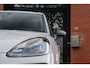Porsche Cayenne 3.0 E-Hybrid Platinum Edition 4-Wielsturing VOLL