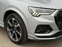 Audi Q3 35 TFSI 150pk S-tronic Advanced | Trekhaak | Zwart optiek | Dode hoek | Keyless | Alcantara | Carplay | Rijklaar incl. Bovag garantie
