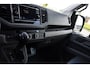 Volkswagen Crafter 35 2.0 TDI L3H3 PB Edition Camera, Cruise, Carplay, automaat, Airco, Trekhaak, Mulitmedia, 140pk, Uniek!