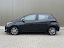 Toyota Yaris 1.3 VVT-i Aspiration 100PK | Afn trekhaak | Camera | Airco | Bluetooth