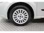 Fiat Punto Evo 1.4 Dynamic | climate control | navigatie fullmap ( tom tom ) | cruise control | centrale vergrendeling met afstandsbedieining