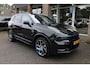 Lynk & Co 01 1.5 MY23! 6.6KWh ZWARTE-HEMEL ROLHOES MY23 360-CAMERA PANO/SCHUIF INFINITY DAB NAVI CARPLAY STOELVERWARMING ELEK.ACHTERKLEP 20"LMV