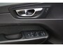 Volvo XC60 2.0 D4 AWD Momentum Camera/Parkeersensor v,a/Stoelverwarming/Trekhaak uitklapbaar