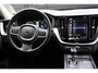 Volvo XC60 2.0 D4 AWD Momentum Camera/Parkeersensor v,a/Stoelverwarming/Trekhaak uitklapbaar