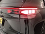 Volkswagen Tayron 1.5 eHybrid R-Line Edition 204 pk Automaat (DSG) | Verlengde garantie | Navigatie | Panoramadak | Trekhaak (wegklapbaar) | Parkeersensoren (Park assist) | Achteruitrijcamera | Black Style pakket | R-Line |