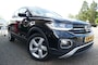 Volkswagen T-Cross 1.0 TSI STYLE  110PK/ CAMERA/CLIMA/TREKHAAK/STOELVERWARMING