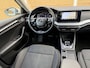 Skoda Octavia Combi 1.0 e-TSI Business Edition Plus Automaat | Achteruitrijcamera | Stoelverwarming | LED verlichting | DAB radio | Signaalkleur | Adaptieve cruise control | Lane Assist | Sfeerverlichting | Parkeersensoren voor en achter