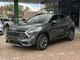 Kia Sportage 1.6 T-GDi Plug-in Hybrid AWD DynamicPlusLine PANORAMADAK | CAMERA | ELEKTRISCH VERSTELBARE STOELEN | STOELVERWARMING | STUURVERWARMING | NAVIGATIE | ALCANTARA INTERIEUR | LED | DODEHOEK DETECTIE | APPLE CARPLAY / ANDROID AUTO | ADAPTIEVE CRUISECONTROL | AFNEEMBARE TREKHAAK |