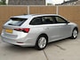 Skoda Octavia Combi 1.0 e-TSI Ambition Automaat | LED verlichting | Climate control | Cruise control | Apple CarPlay/Android Auto | Navigatiesysteem | DAB ontvanger | Digitale cockpit | Parkeersensoren achter