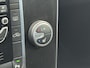 Volvo V40 2.0 T2 Nordic+ | Trekhaak | Standkachel | Volvo on Call | Stoelverwarming | Business pack connect | Cruise control | elektrische voorruit verwarming |