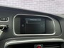 Volvo V40 2.0 T2 Nordic+ | Trekhaak | Standkachel | Volvo on Call | Stoelverwarming | Business pack connect | Cruise control | elektrische voorruit verwarming |