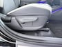 Kia EV3 GT-Line Business Edition 81.4 kWh - Sfeerverlichting - Adaptieve cruise control - Climate control - AppleCarplay - Android Auto Fabrieksgarantie tot 04-2033 of 150.000km
