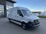 Mercedes-Benz Sprinter 317 CDI L2 H2 360 Camera / MBUX / Navigatie / Parkeersensors / Cruise control / Airco / 270 Graden achterdeuren