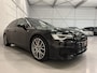 Audi A6 Avant 55 TFSI e quattro Competition BLACK ALL BLACK PANO/TREKHAAK/B&O/20"/SOH 93%/MEMORY/MATRIX/ACC/CAMERA/BLACK-OPTIC/NET GROTE OH BEURT GEHAD MET RONDOM NW REMMEN/BANDEN ALLES!!/BLACK ALL BLACK