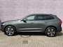 Volvo XC60 2.0 T6 Plug-in hybrid AWD Essential | Gratis Trekhaak | Stoel/stuurverwarming | adaptieve cruise | BLIS | 19" velgen | Nordico interieur | Extra getint glas | Zwarte hemel bekleding | All Season Banden |
