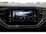 Volkswagen T-Roc 1.5 TSI 3x R-Line DSG * Fabrieksgarantie - Pano - Virtual - Trekhaak - Keyless - Beats - Camera *