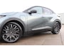 Toyota C-HR / C-HR+ Executive AWD 77 kWh, Inruilpremie €3.000,-, 22kW AC, Licht Grijs interior, BSM, Bi-Tone, 360 graden camera!