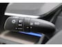 Toyota Prius Plug-in Hybrid 220 Executive, Blind Spot, Apple Carplay & Android Auto, Stoel & Stuur verwarming, Parkeersensoren!