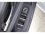 Toyota Prius Plug-in Hybrid 220 Executive, Blind Spot, Apple Carplay & Android Auto, Stoel & Stuur verwarming, Parkeersensoren!