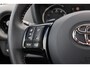 Toyota Yaris 1.5 VVT-i Active Parkeersensoren voor en achter, Rubberen matten, Parkeercamera, Dealer onderhouden!
