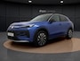 Volkswagen T-Roc Life First Edition 1.5 eTSI 85 kW / 116 PK | Stuur-/Stoelverwarming | Full-Led | Trekhaak |