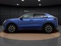 Volkswagen T-Roc Life First Edition 1.5 eTSI 85 kW / 116 PK | Stuur-/Stoelverwarming | Full-Led | Trekhaak |