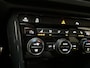 Volkswagen T-Roc 1.5 TSI DSG Sport Business R R-Line Stoelverwarming Camera Virtual Cockpit DAB+