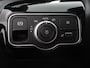 Mercedes-Benz A-klasse 200 177pk Automaat MHEV AMG Line Achteruitrij Camera Verwarmde voorstoelen Navigatie LED Climate control Adaptive Cruise control Parkeersensoren Apple Carplay & Android Auto
