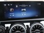 Mercedes-Benz A-klasse 200 177pk Automaat MHEV AMG Line Achteruitrij Camera Verwarmde voorstoelen Navigatie LED Climate control Adaptive Cruise control Parkeersensoren Apple Carplay & Android Auto