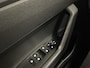 Volkswagen Polo 1.0 TSI R-Line DSG Navigatie Apple Carplay/Android Auto Camera Parkeersensoren Adaptive Cruise Control Matrix-LED-koplamp Lichtmetalen velgen Climate Control Getinte ramen