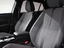 Peugeot 2008 1.2 Hybrid 136 pk Automaat Allure Navigatie Apple Carplay/Android Auto Climate Control Dab Led Parkeer sensoren Cruise Control Stoelverwarming